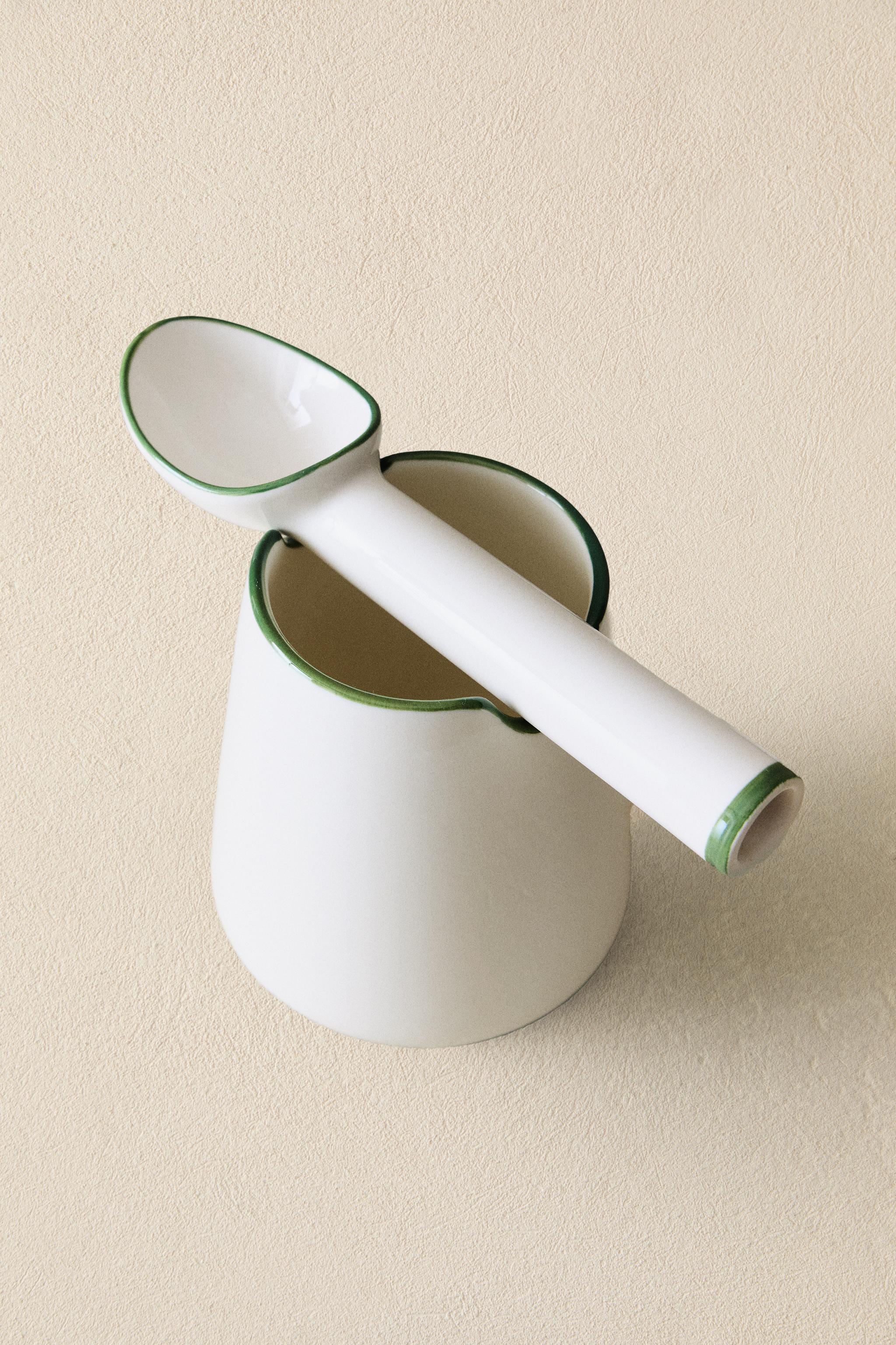 STONEWARE ICE CREAM SERVING SET