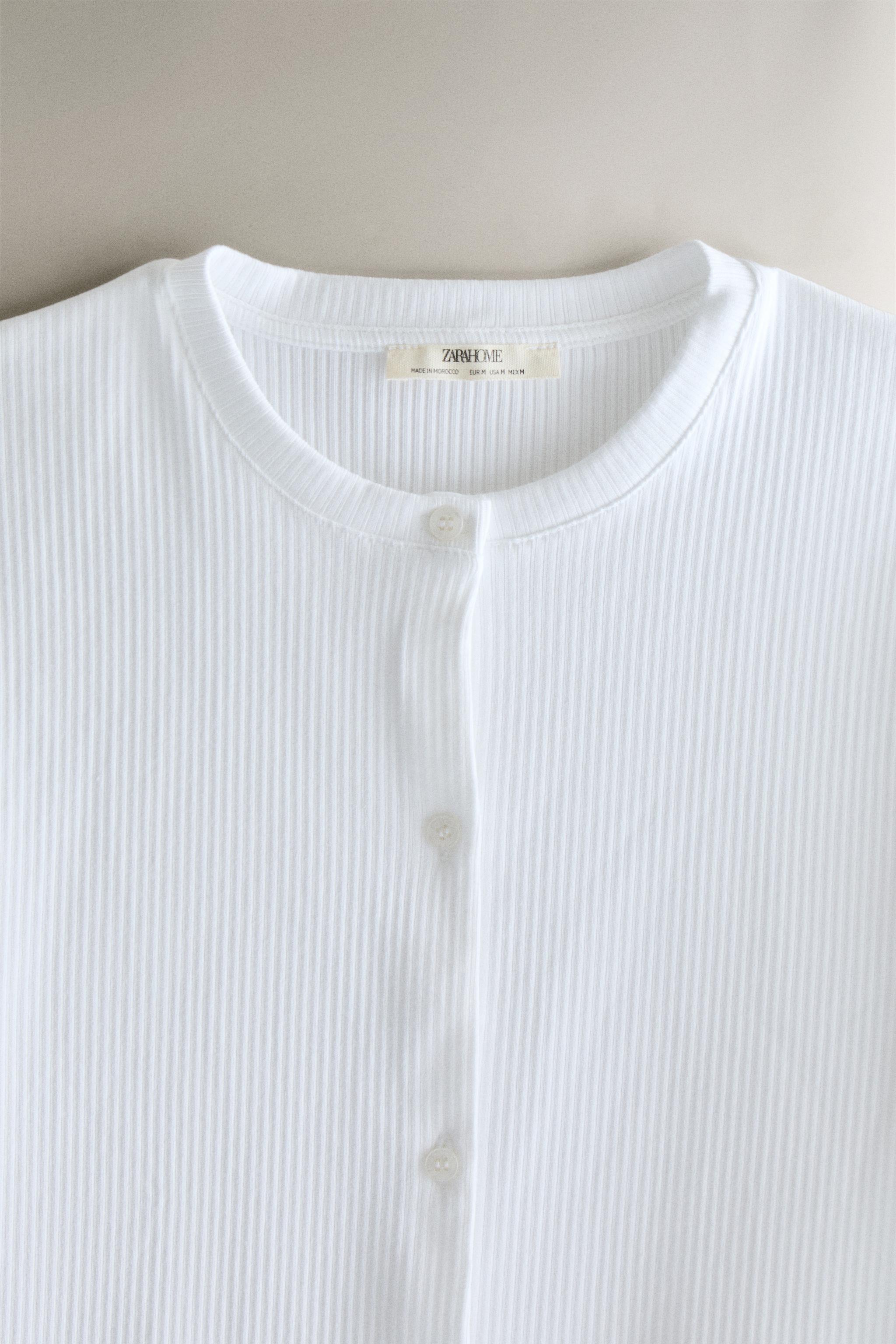 LONG SLEEVE BUTTON T-SHIRT