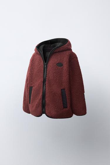 BLOUSON EFFET MOUTON À CAPUCHE - Rouge de Zara