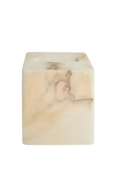 ALABASTER TISSUE BOX - بيج الخاص بـ Zara