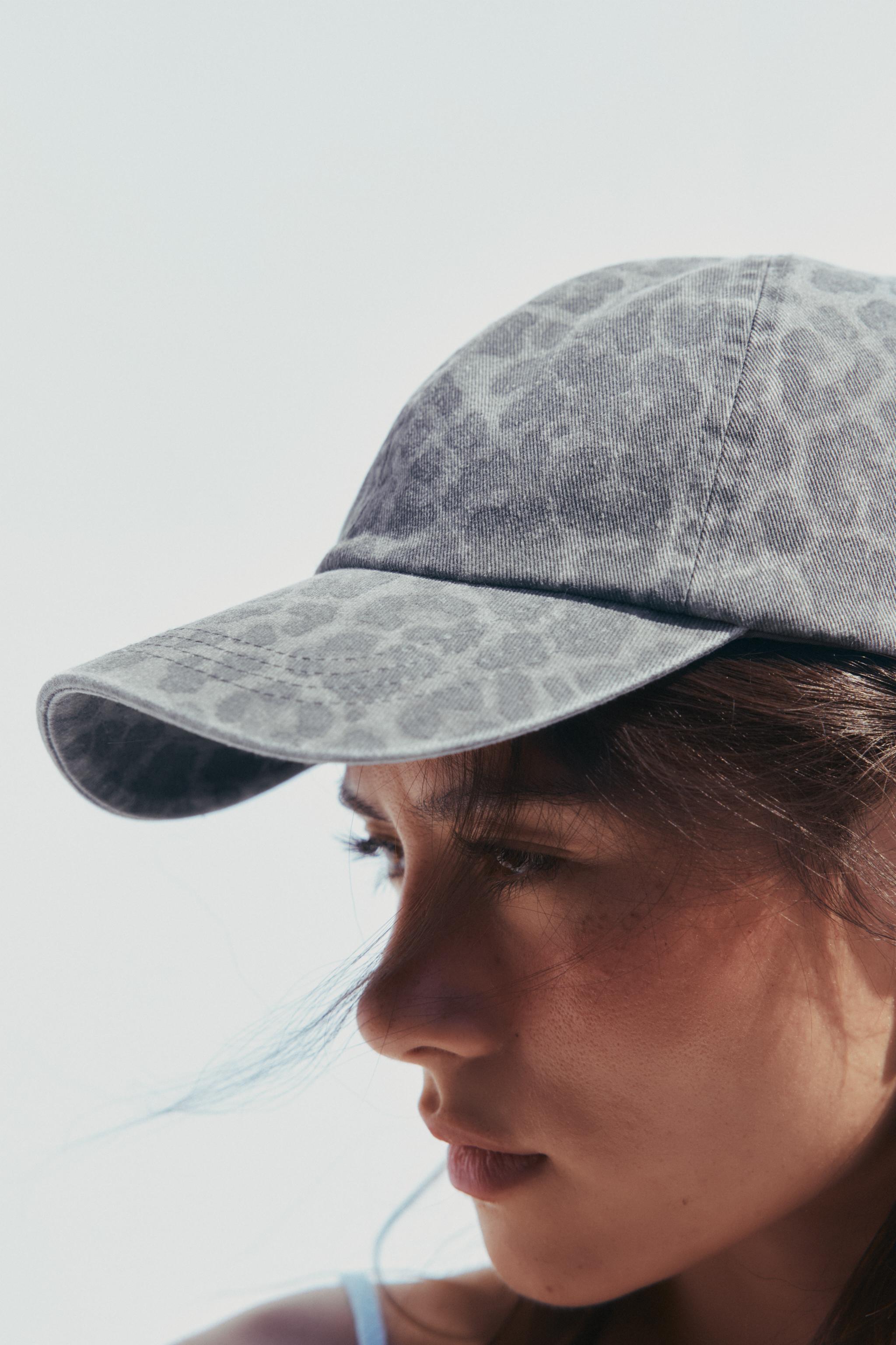 ZARA【NEW】EMBROIDERED ANIMAL PRINT TWILL CAP ANIMAL PRINT TWILL CAP - Gray | ZARA United States