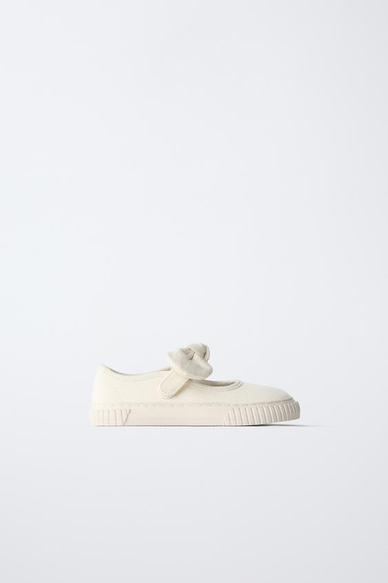 حذاء بامبا BAREFOOT - أبيض الخاص بـ Zara - صورة 0
