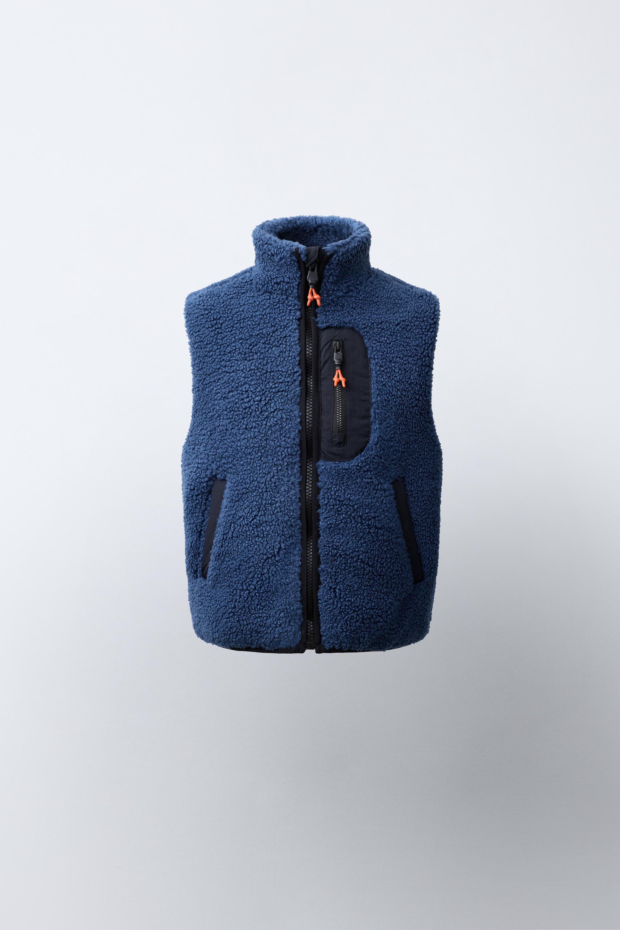 CONTRASTING FAUX SHEARLING VEST — Mid-blue