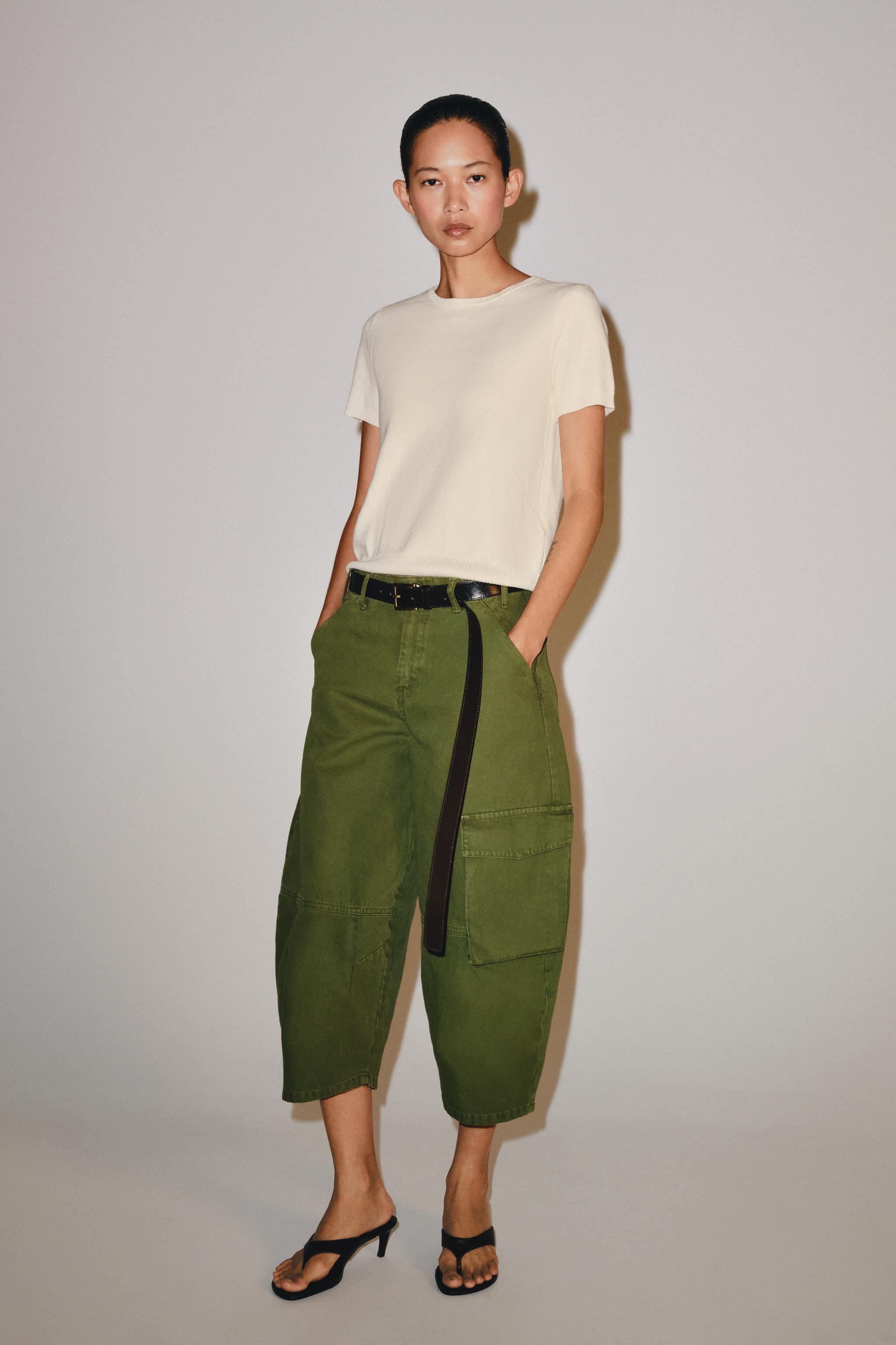 SHORT-SLEEVE KNIT TOP