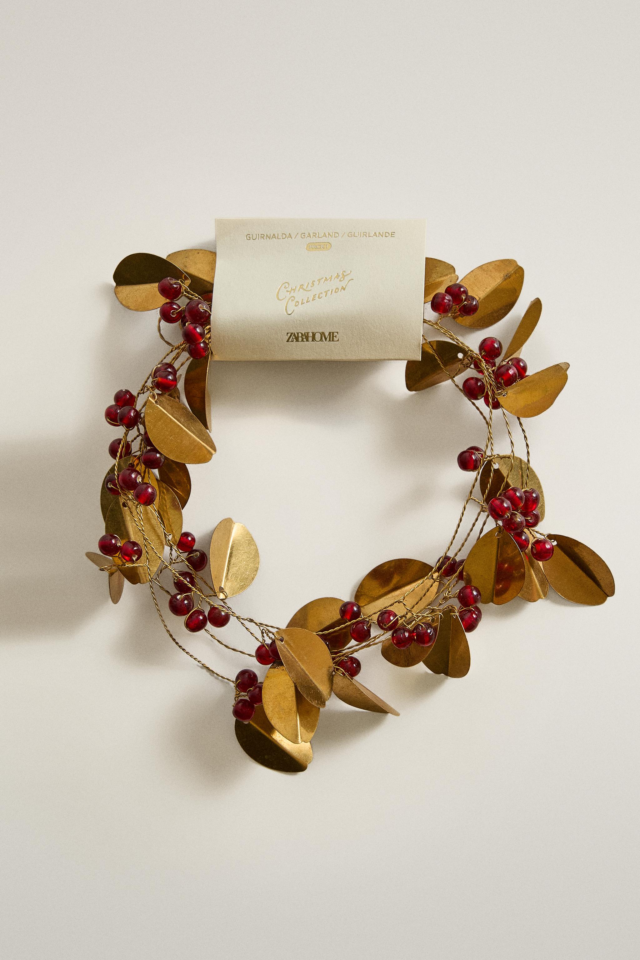 CHRISTMAS LEAF GARLAND - Golden | ZARA United States