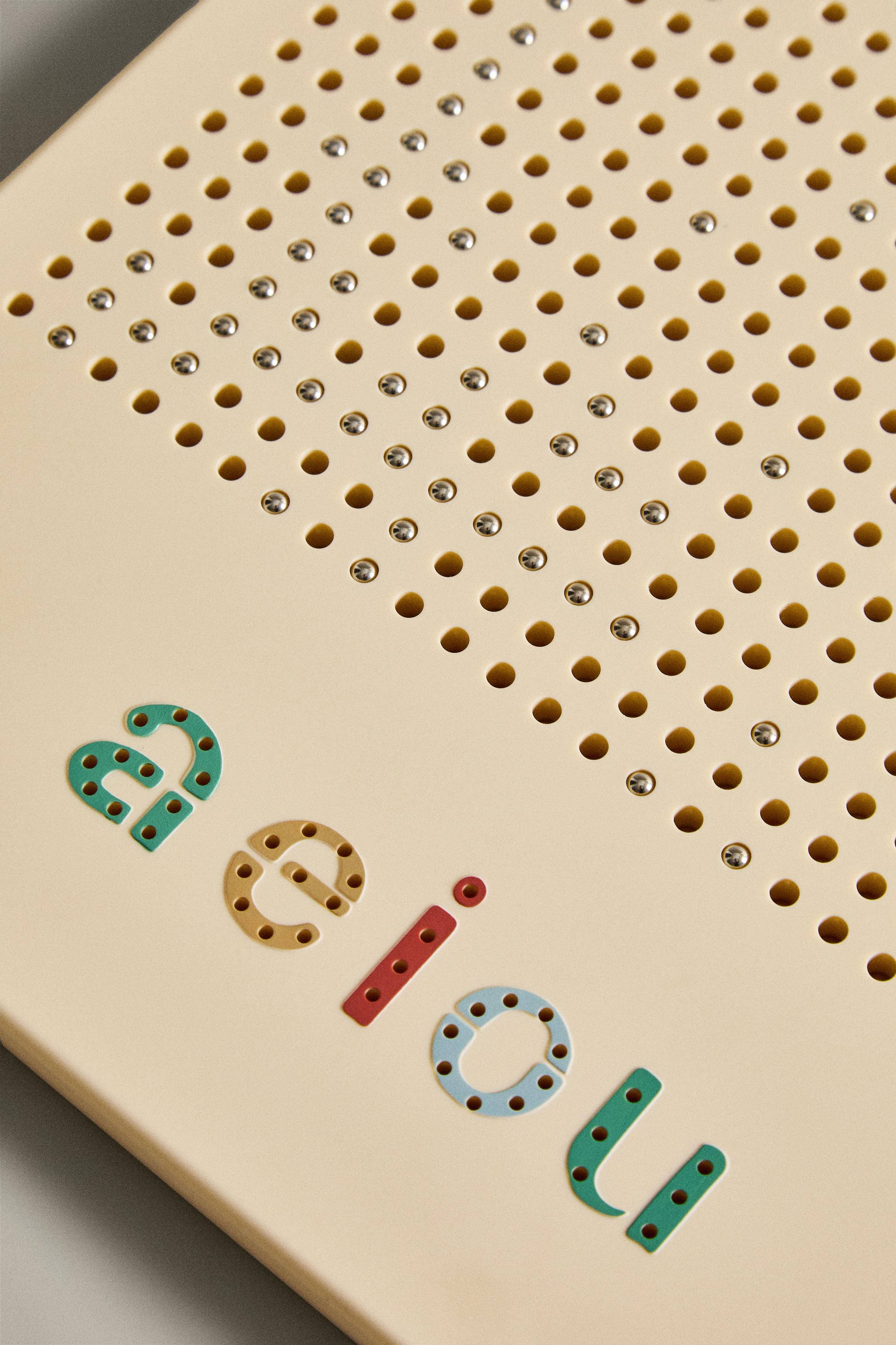 Zara KIDS' MAGNETIC SLATE TOY — фото 3