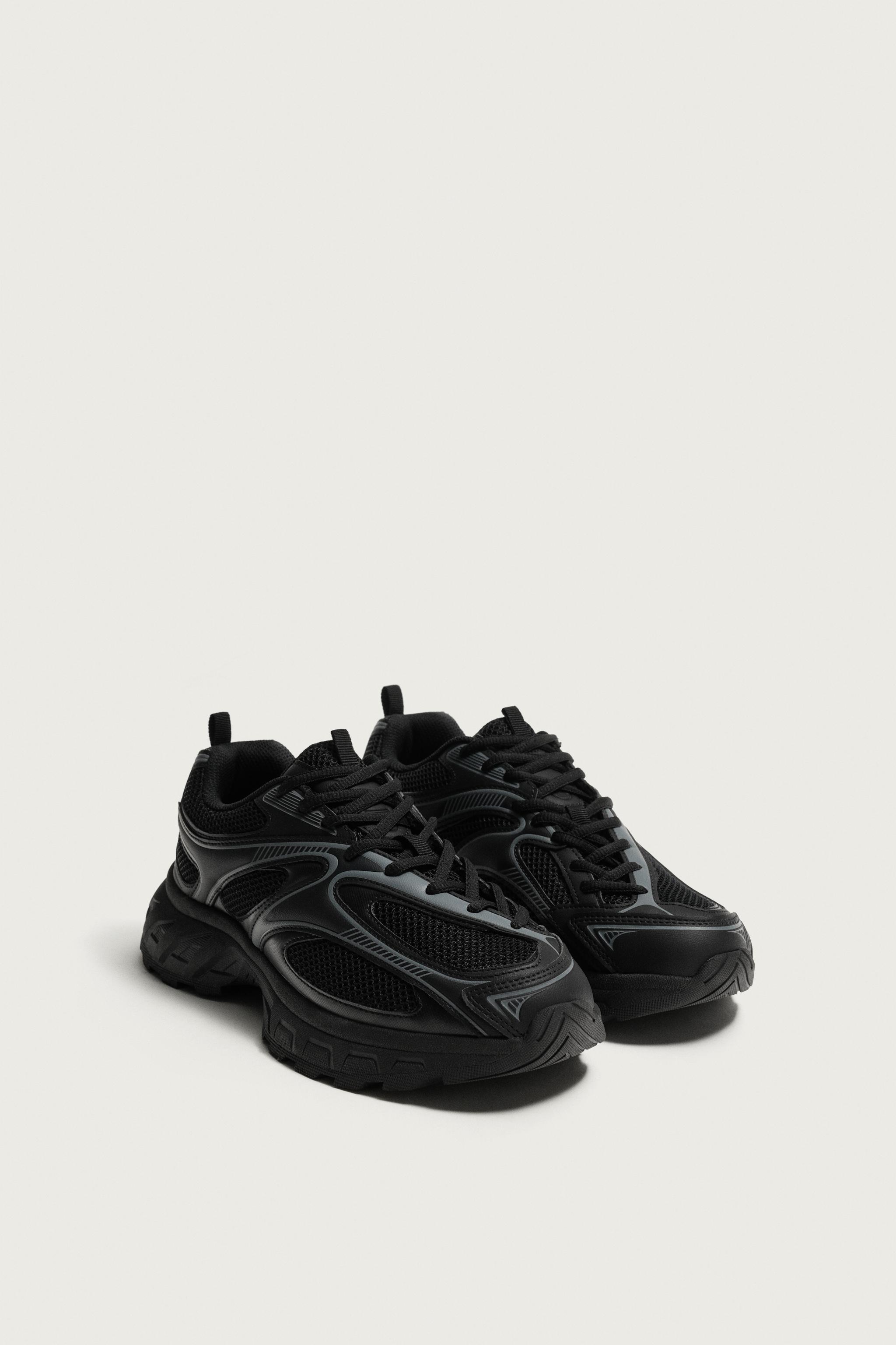 CHUNKY SOLE SNEAKERS — Black