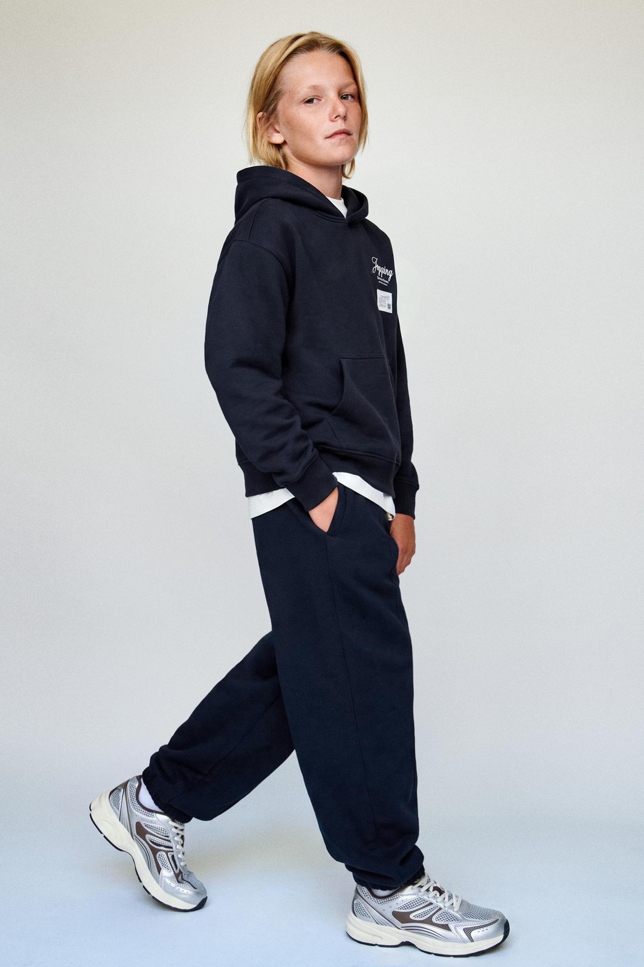 VARSITY FLEECE JOGGER PANTS