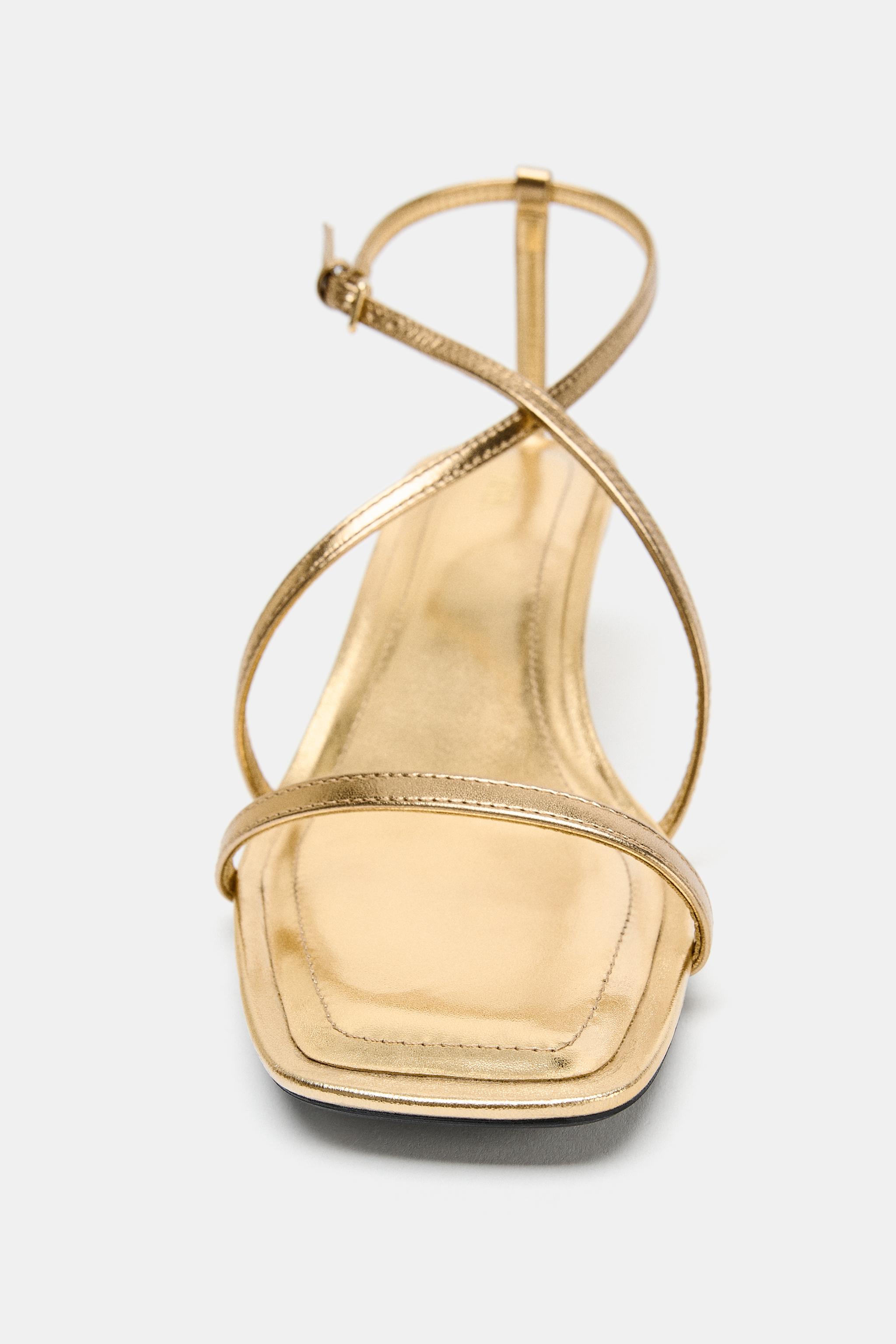 SANDÁLIA TIRAS COURO LAMINADO - Ouro | ZARA Brasil