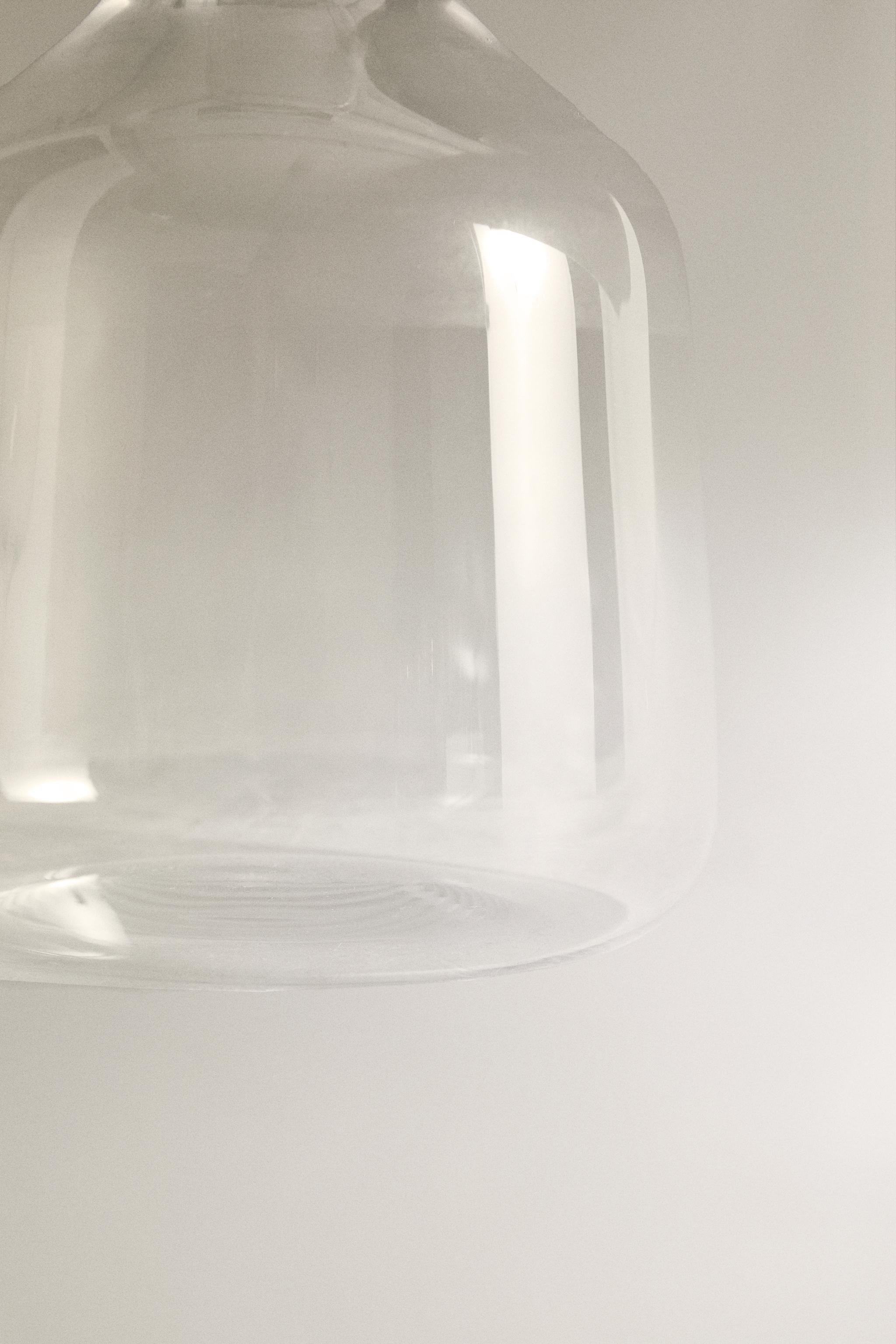 GLASS DECANTER