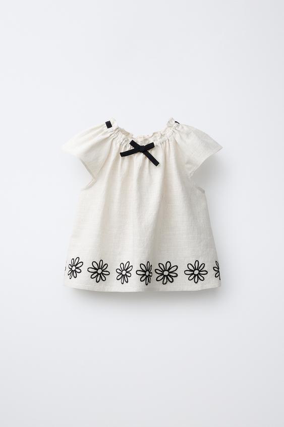 BLUSA BORDADO FLORES - Beige claro de Zara - Imagen 0