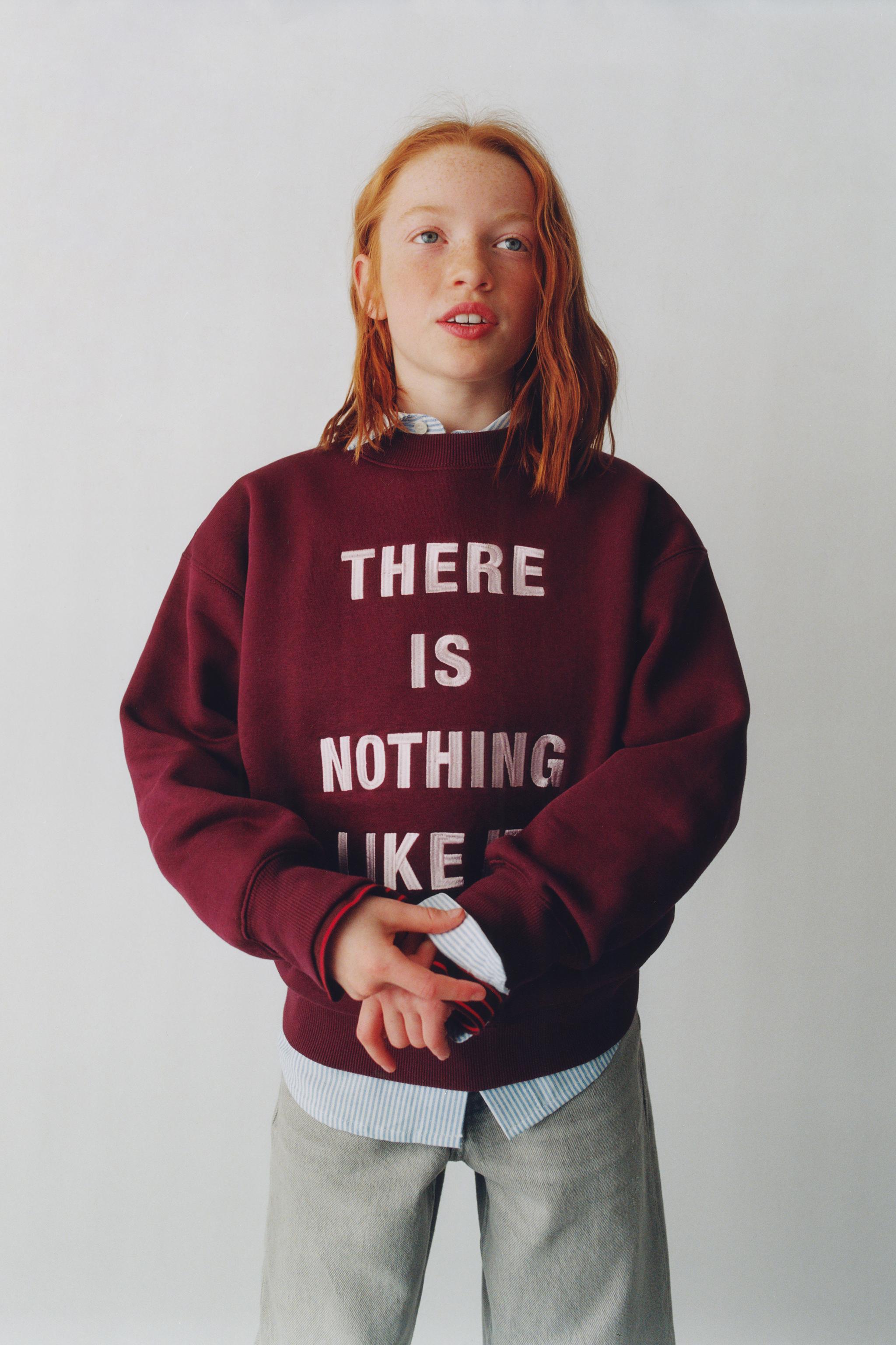 EMBROIDERED TEXT SWEATSHIRT