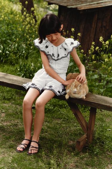 STRIPED EMBROIDERED TOP - Black / Ecru by Zara