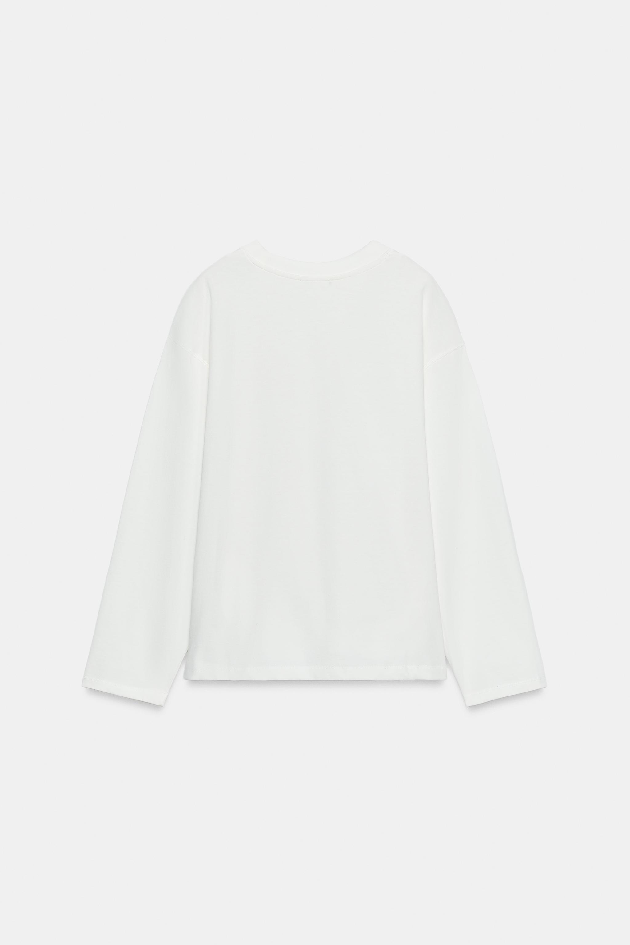 EMBROIDERED DETAIL T-SHIRT