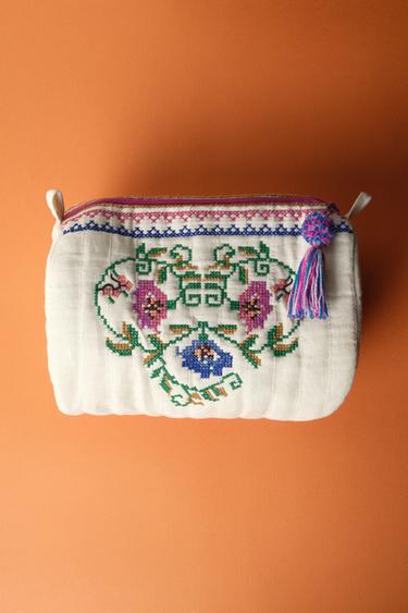 EMBROIDERED QUILTED TOILETRY BAG - Ecru by Zara
