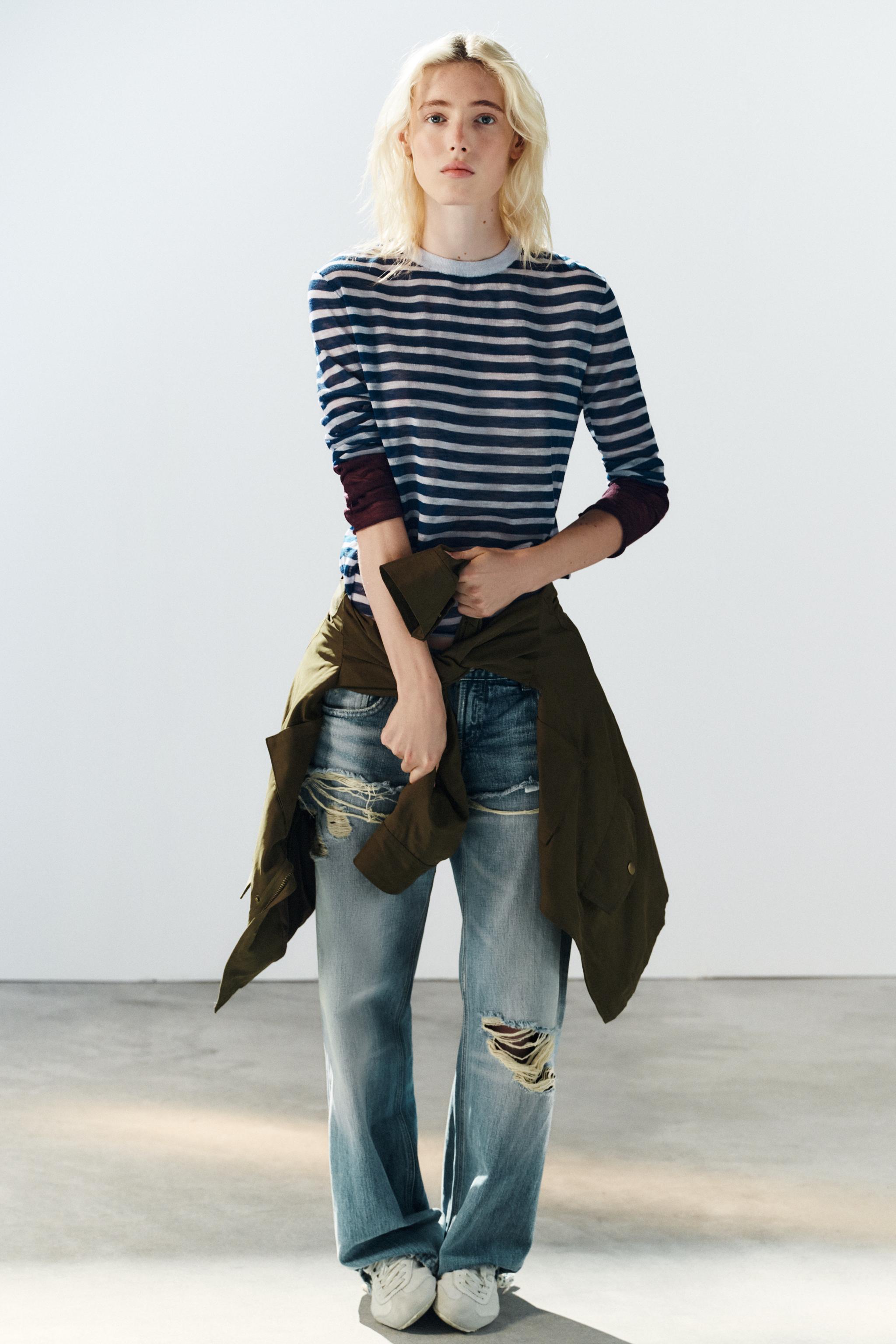 PULL EN MAILLE À RAYURES
