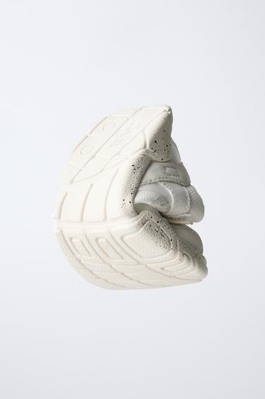 حذاء رياضي BAREFOOT - أبيض الخاص بـ Zara