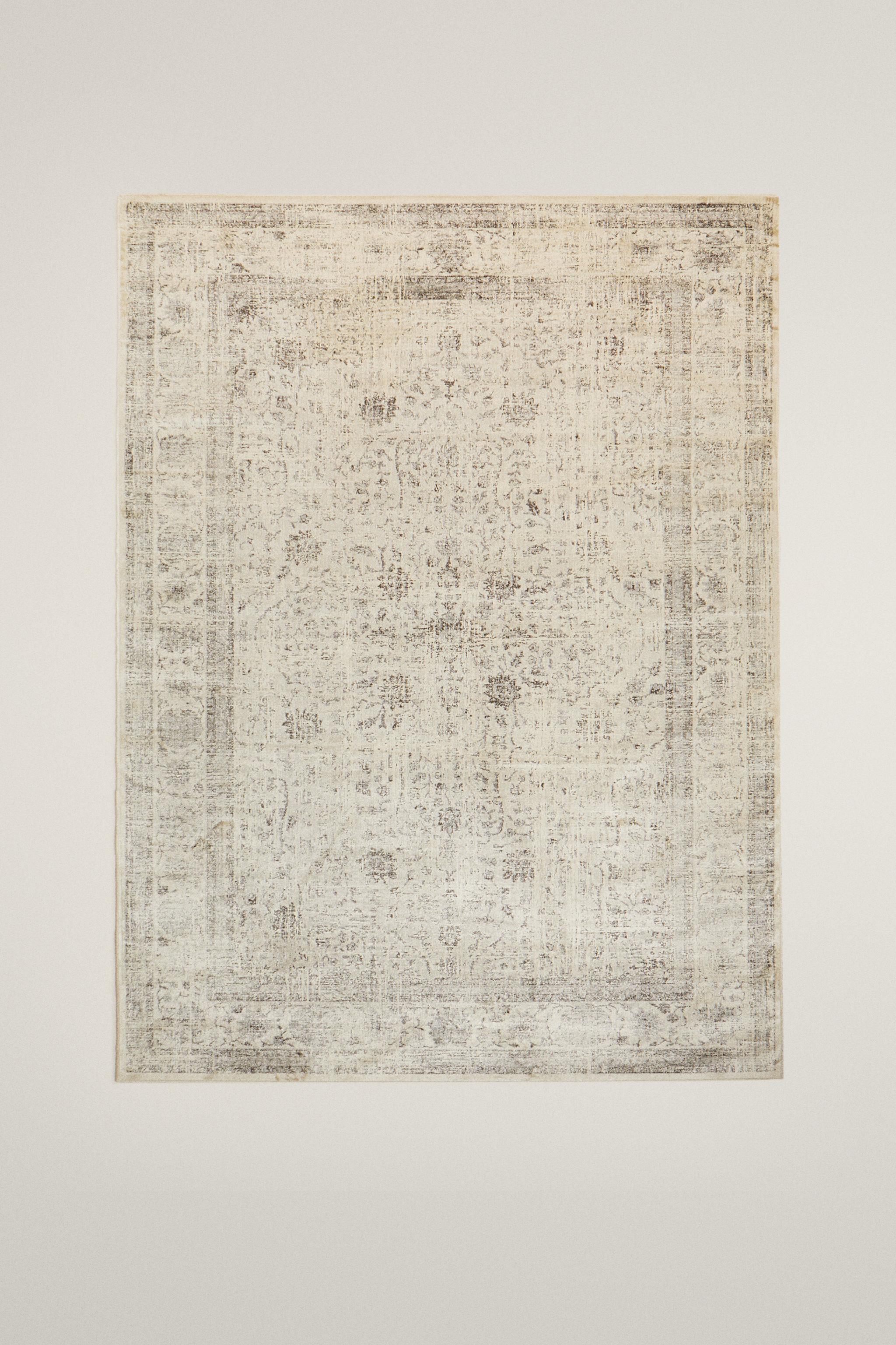 VINTAGE EFFECT AREA RUG
