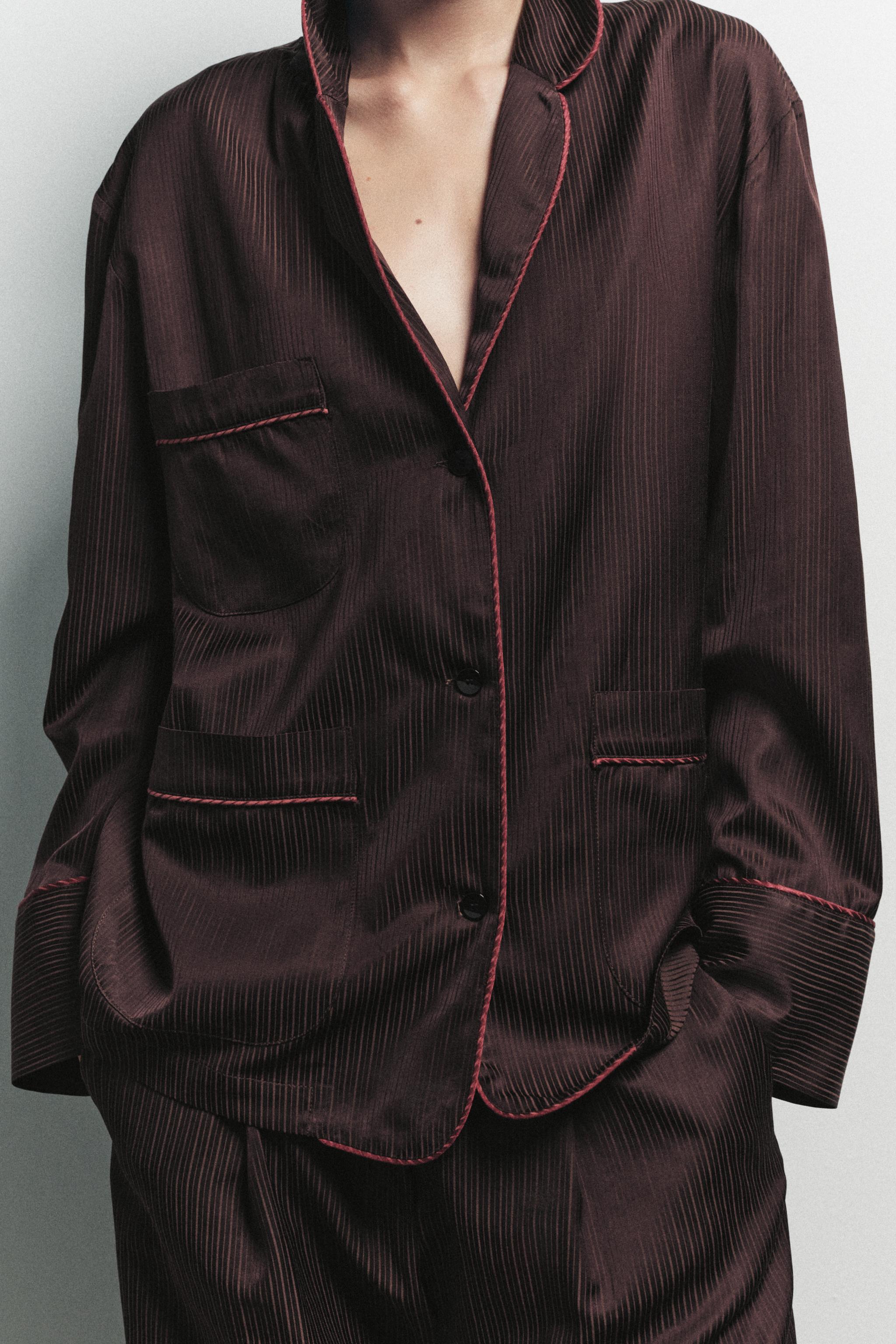 CHEMISE PYJAMA À RAYURES EN CONTRASTE