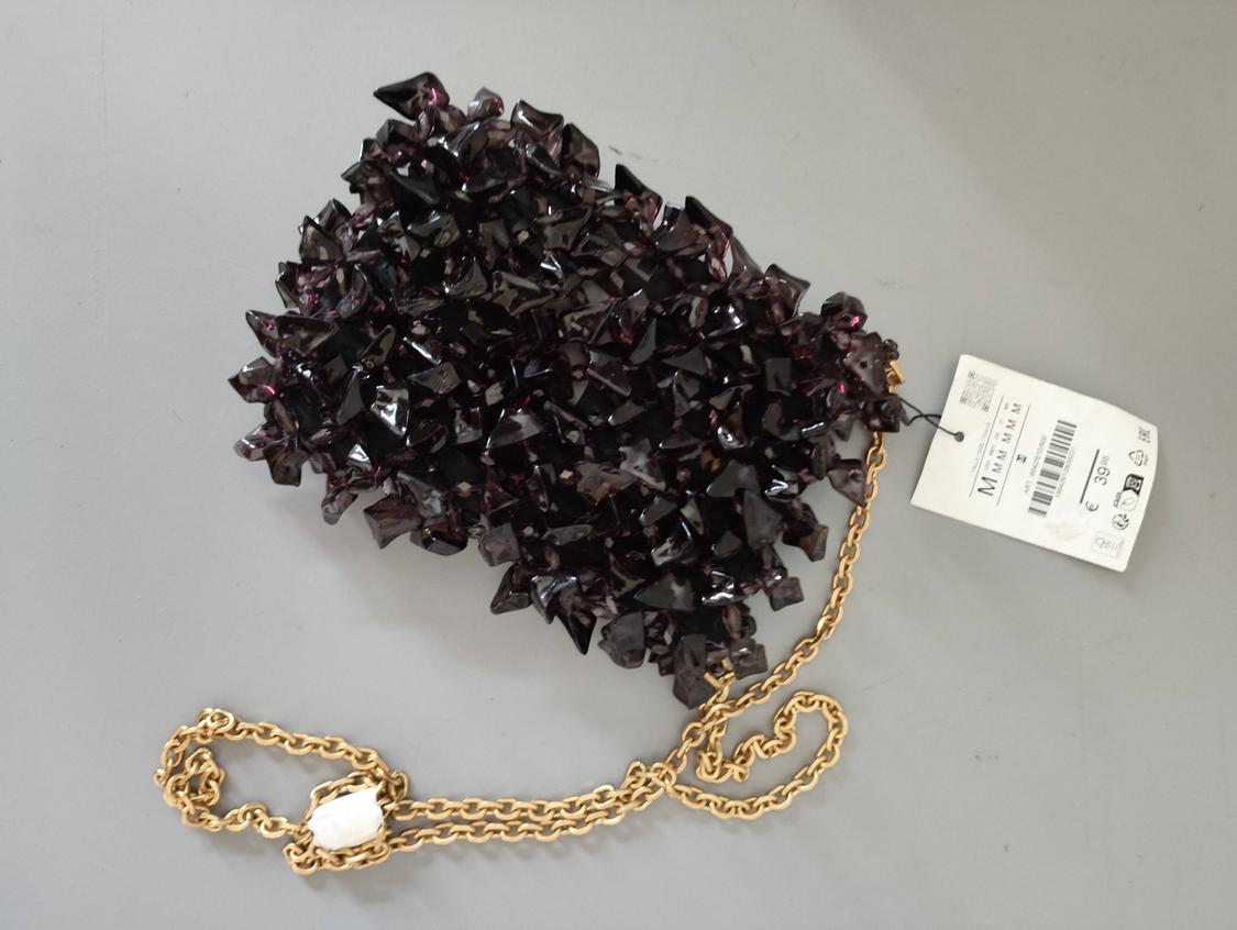 BEADED BUCKET BAG - Image 3