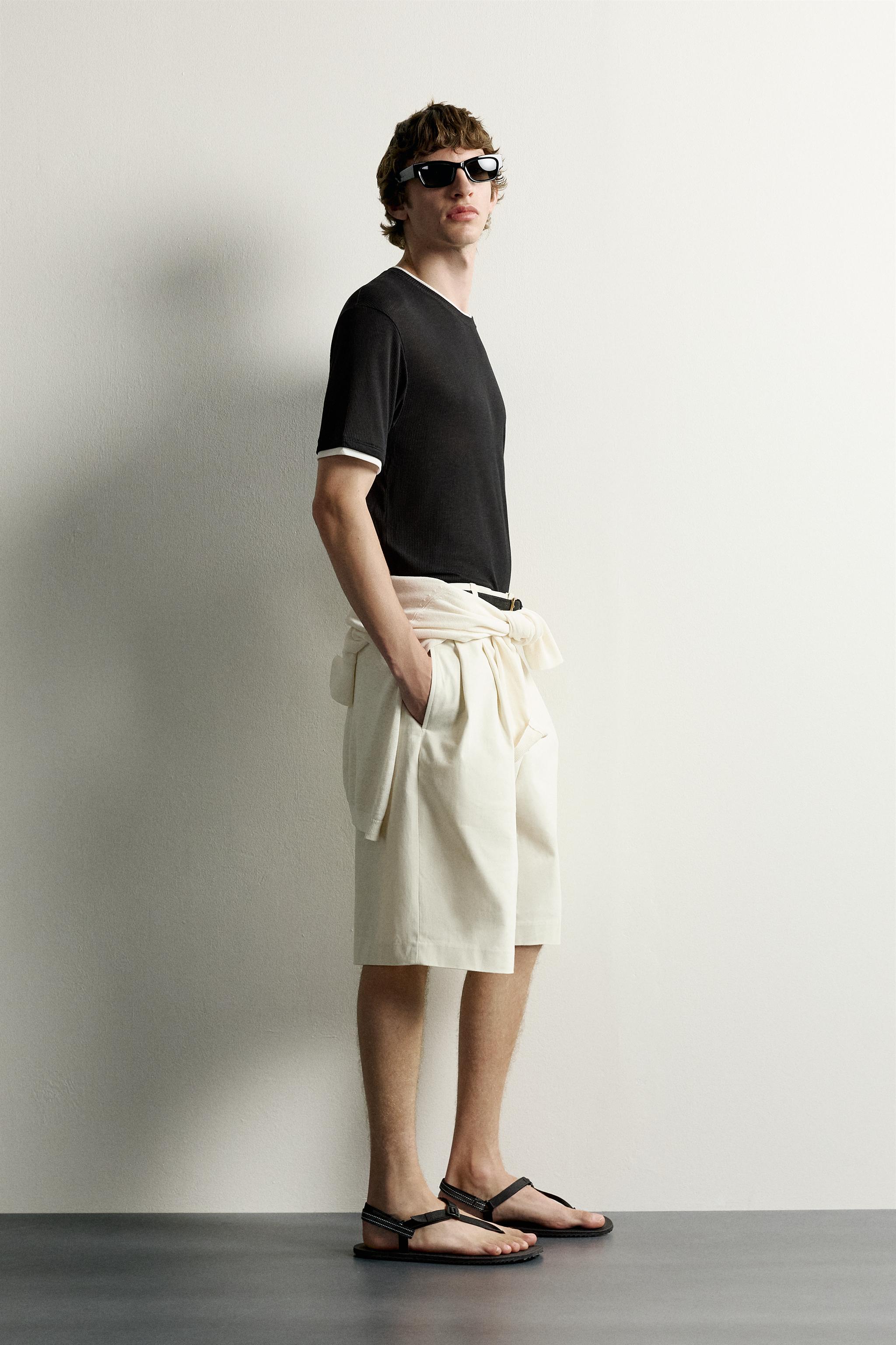 CONTRAST RELAXED FIT T-SHIRT