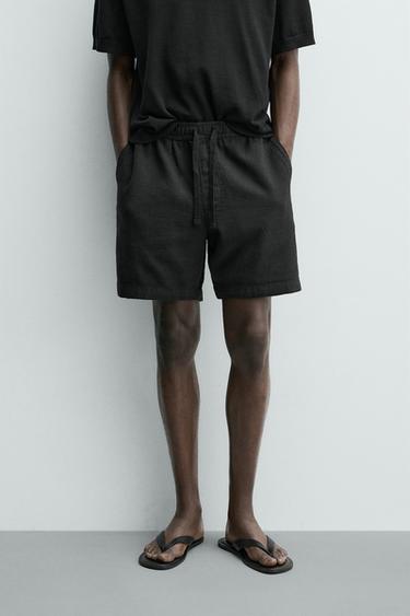 Zara REGULAR FIT TEXTURED SHORTS - Black