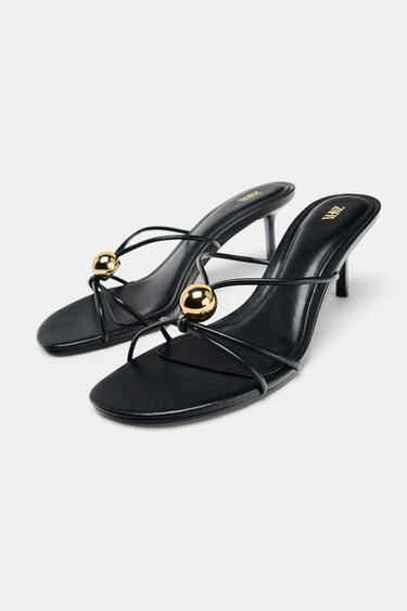 SANDALES AVEC DÉCOR MÉTALLIQUE - Noir de Zara - Image 2