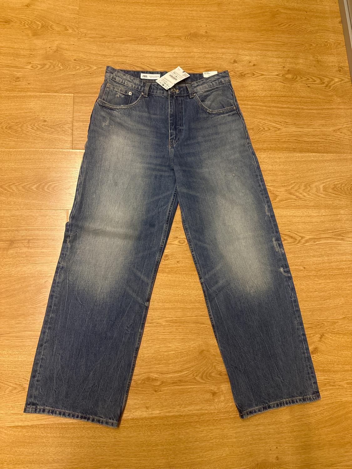 RELAXED OVERSIZE TAPERED HIGH-WAIST JEANS - Image 2