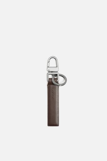 КОЖАНЫЙ БРЕЛОК — КОРИЧНЕВЫЙ от Zara
