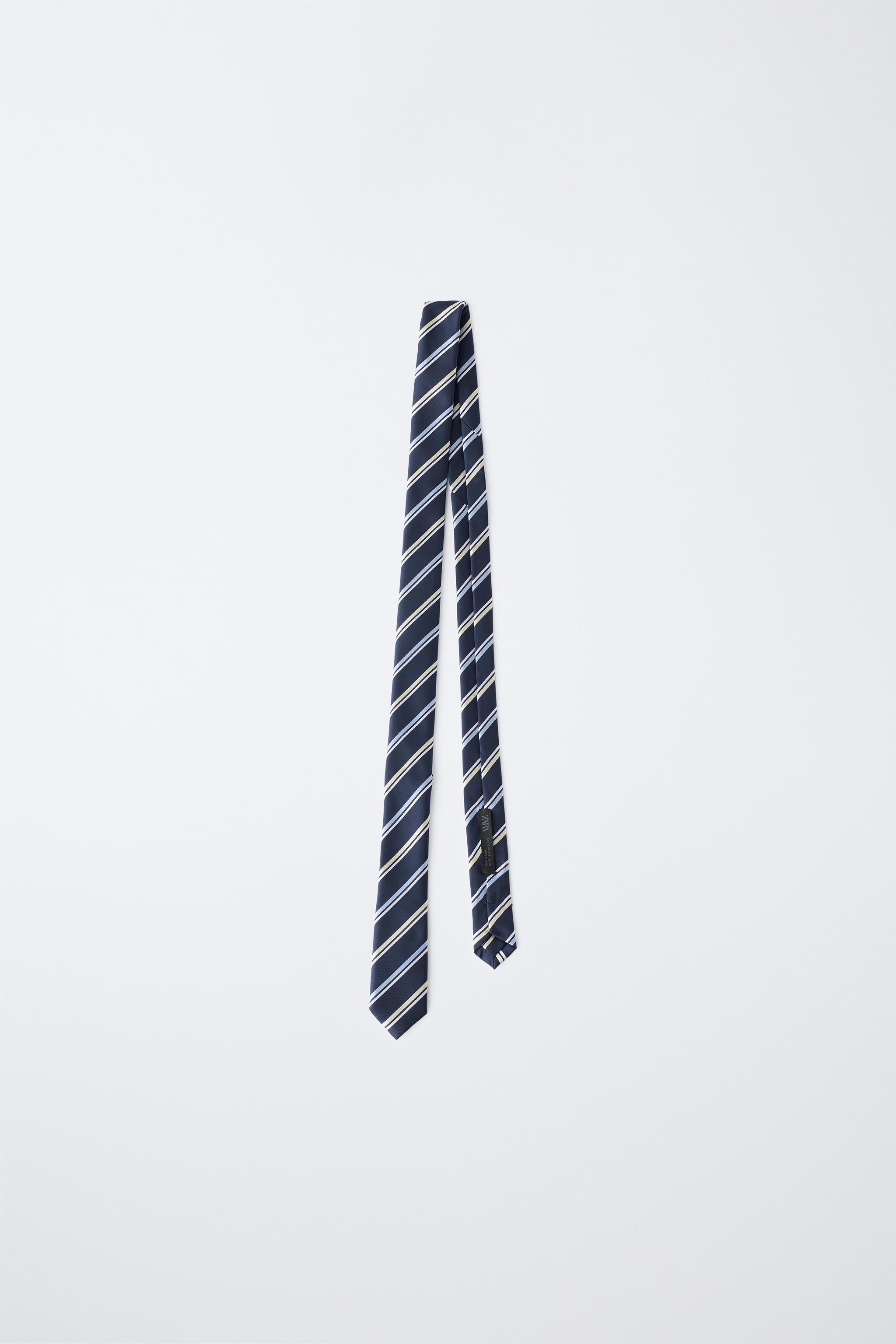 STRIPED TIE