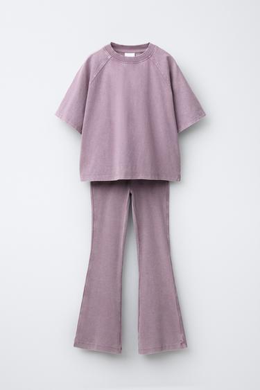 SET AUS HEAVY-WEIGHT-T-SHIRT UND FLARE-LEGGINGS IN RIPPE MIT WASCHEFFEKT - Flieder von Zara