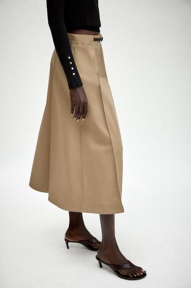 FALDA MIDI PLIEGUES - Arena de Zara