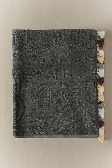 JACQUARD POMPOM BATH TOWEL - Green marl by Zara