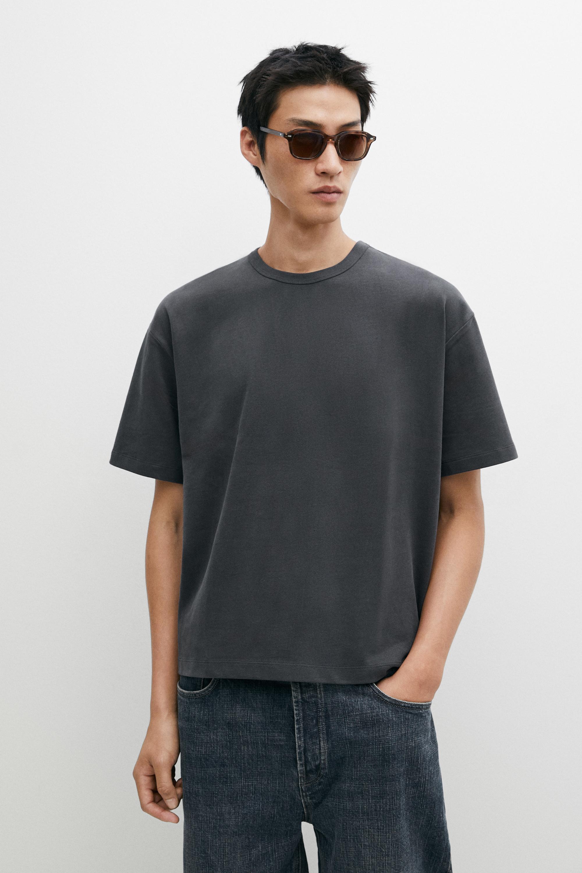 100% cotton boxy short sleeve T-shirt