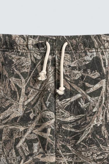 ABSTRACT PRINT BERMUDA SHORTS - Light khaki by Zara - Image 8