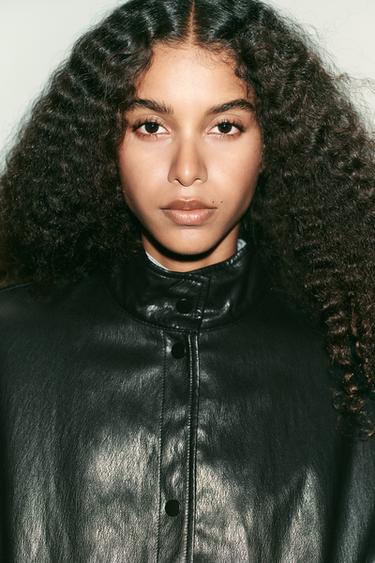 BLOUSON BOMBER MATIÈRE SYNTHÉTIQUE COL MONTANT - Noir de Zara - Image 4