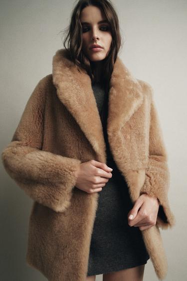 ABRIGO PEL CON PELO ZW COLLECTION - Beixe de Zara