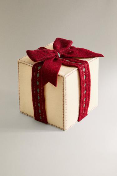LARGE LIGHT-UP CHRISTMAS GIFT - Oyster-white by Zara - Image 1