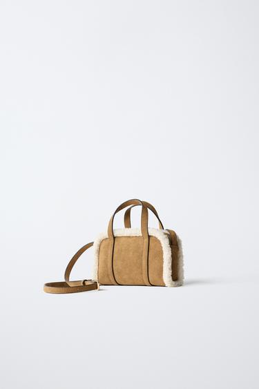 SAC BANDOULIÈRE EN PEAU DE MOUTON - Marron de Zara - Image 1