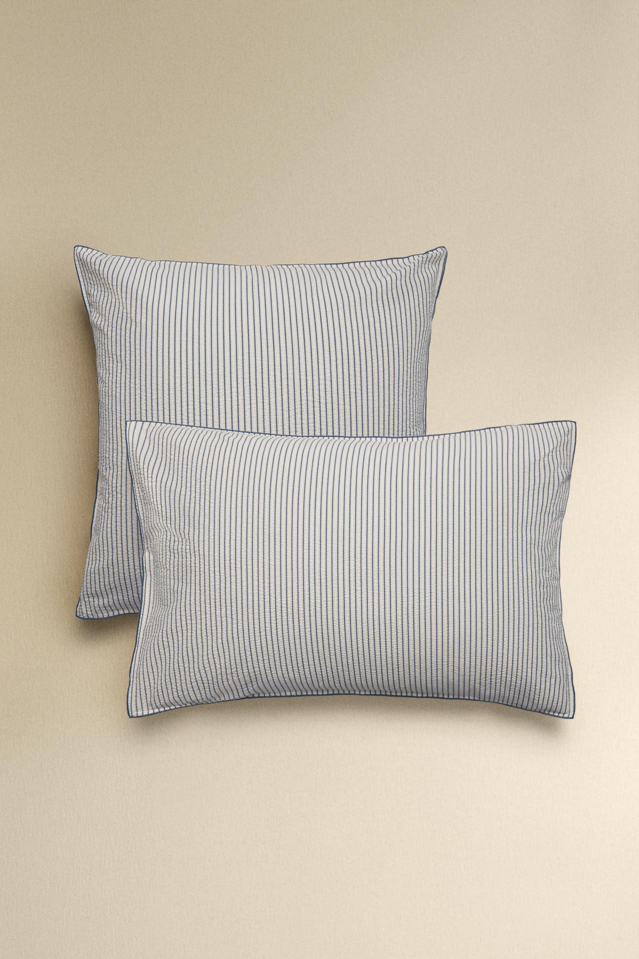STRIPED SEERSUCKER PILLOWCASE WITH PIPING