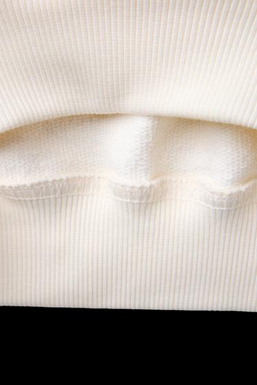 SWEATSHIRT MIT VICHYKAROS-FLECKEN - Cremefarben von Zara