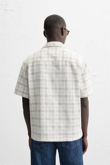 CHEMISE STRUCTURÉE AVEC CONTRASTE - Écru / Bleu marine de Zara - Image 2