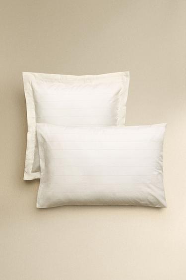TAIE D’OREILLER RAYURES - Blanc cassé de Zara