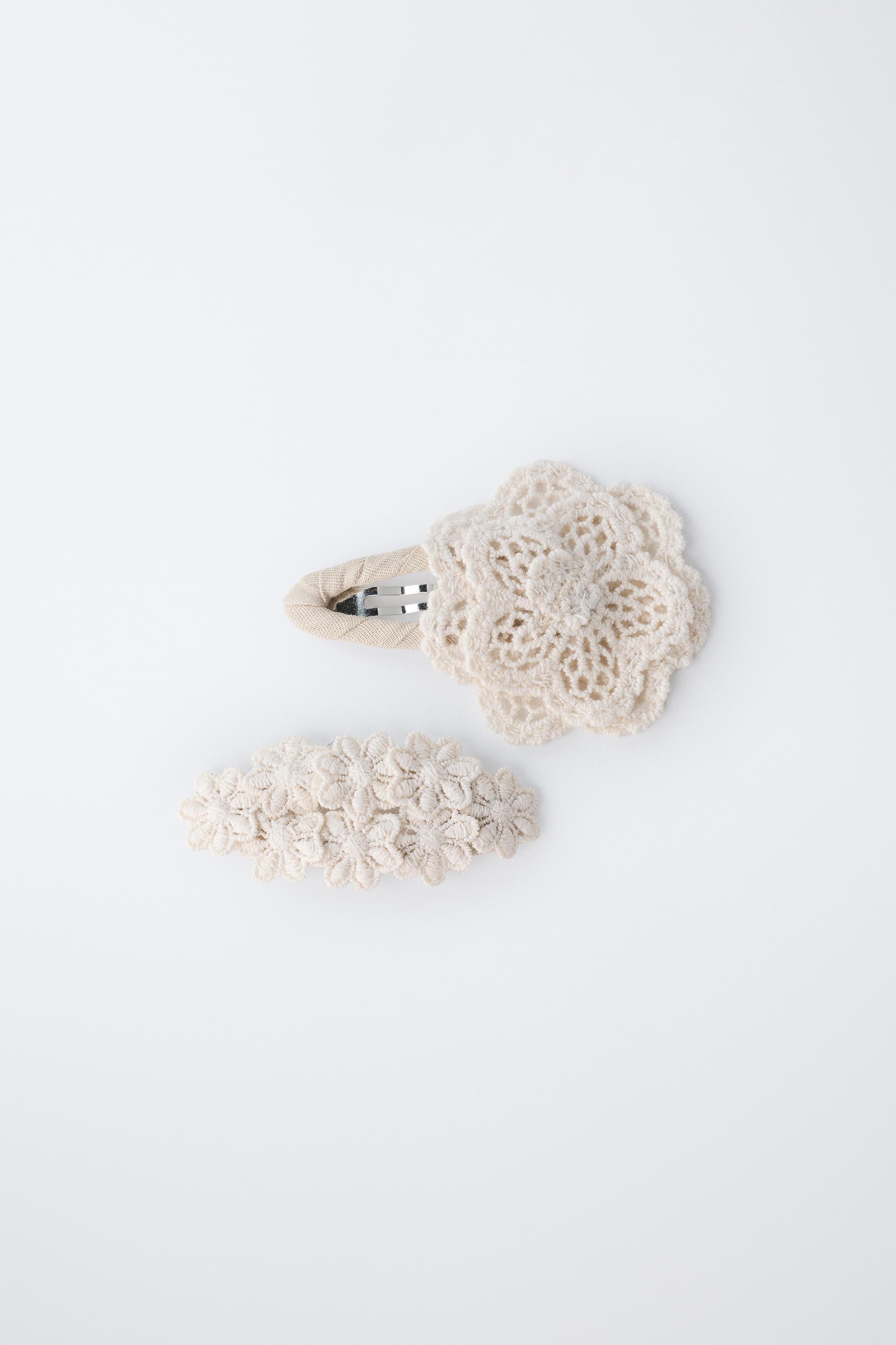 TWO-PACK OF CROCHET FLOWER CLIPS - Ecru | ZARA United States