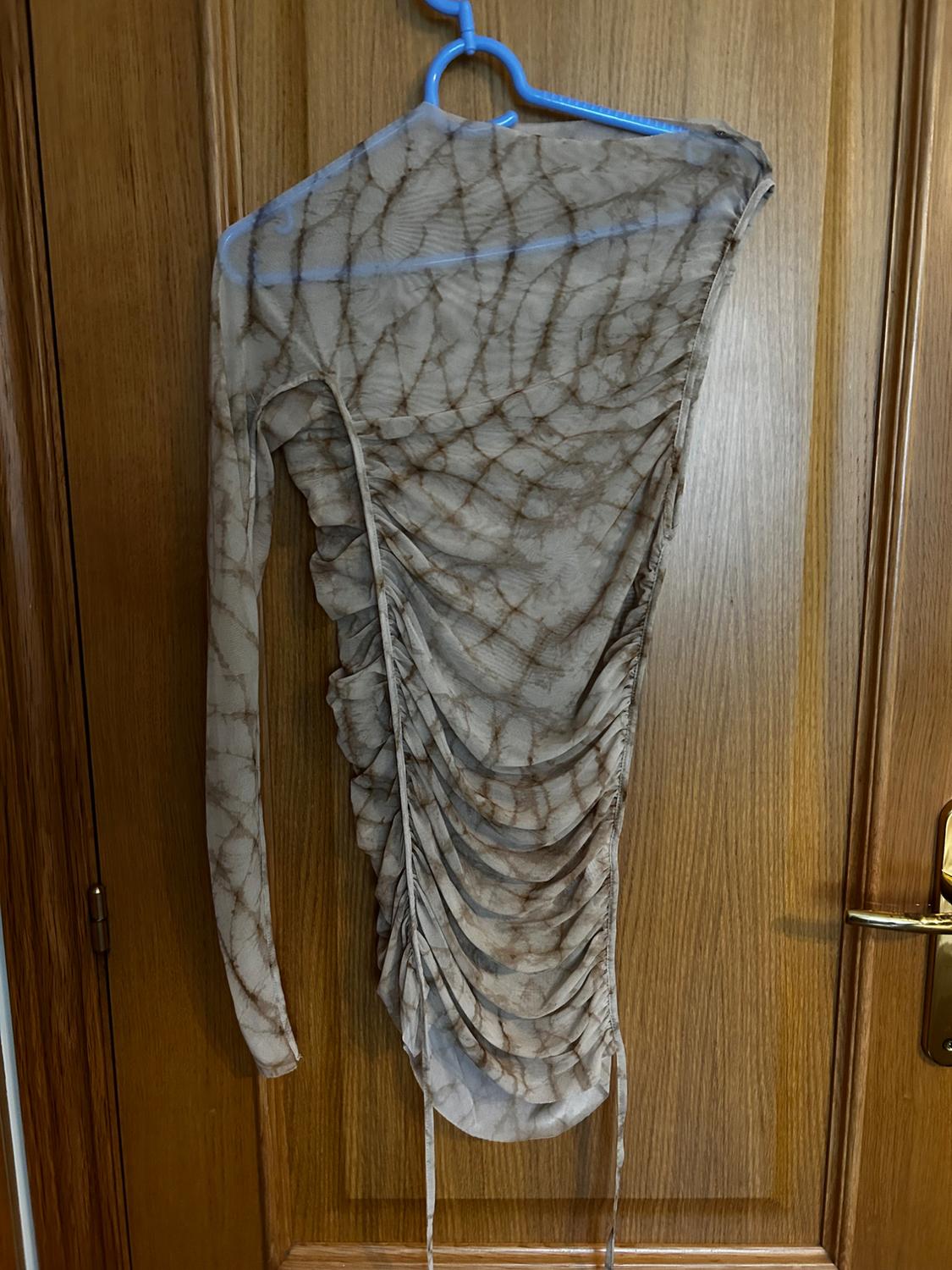 TULLE PRINTED ASYMMETRIC TOP