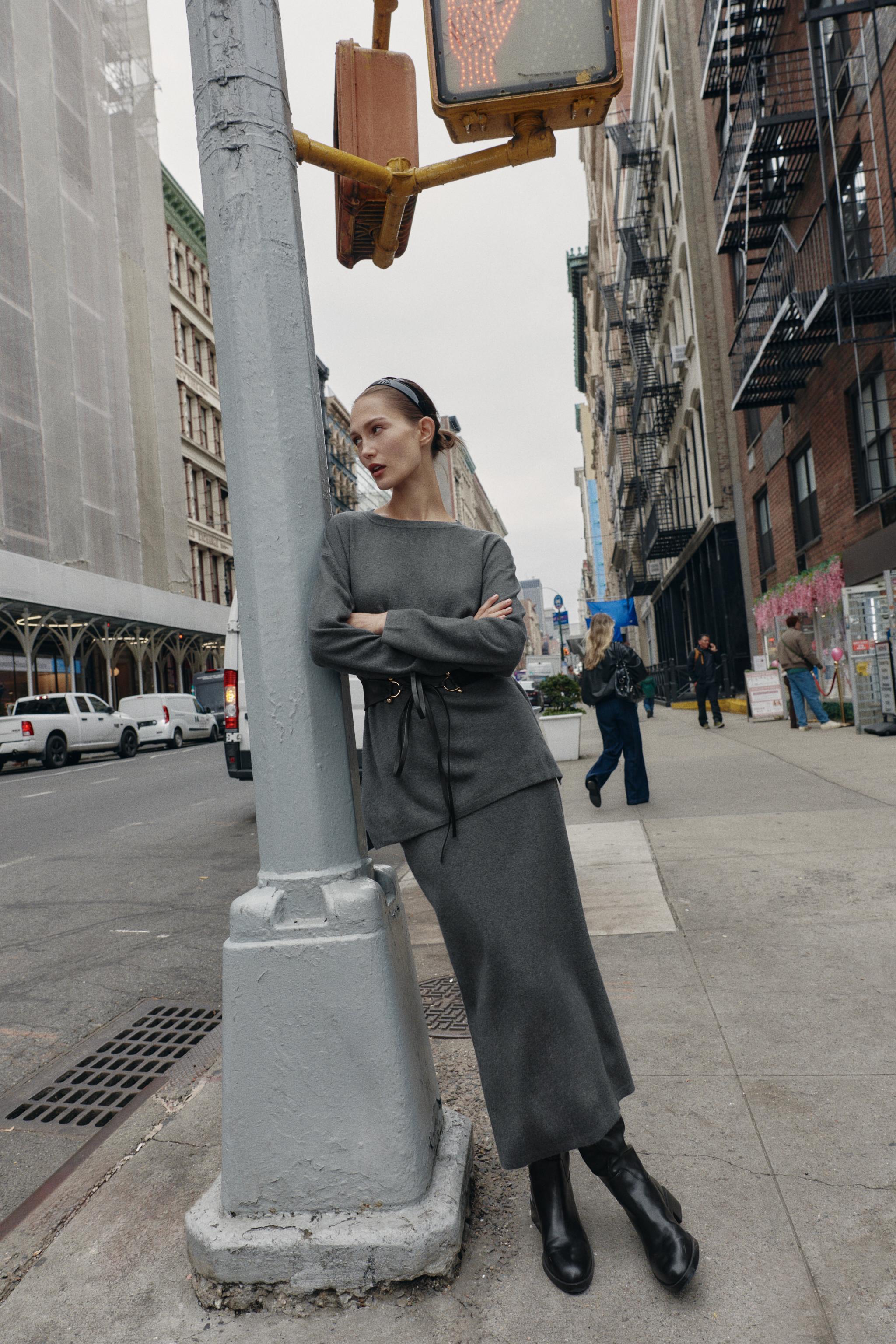 ソフトタッチプレーンニットミディスカート - グレーマール | ZARA