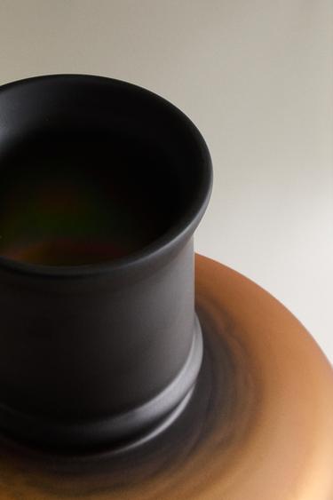 IRIDESCENT GLASS VESSEL I COLIN KING - Caramel by Zara - Image 2