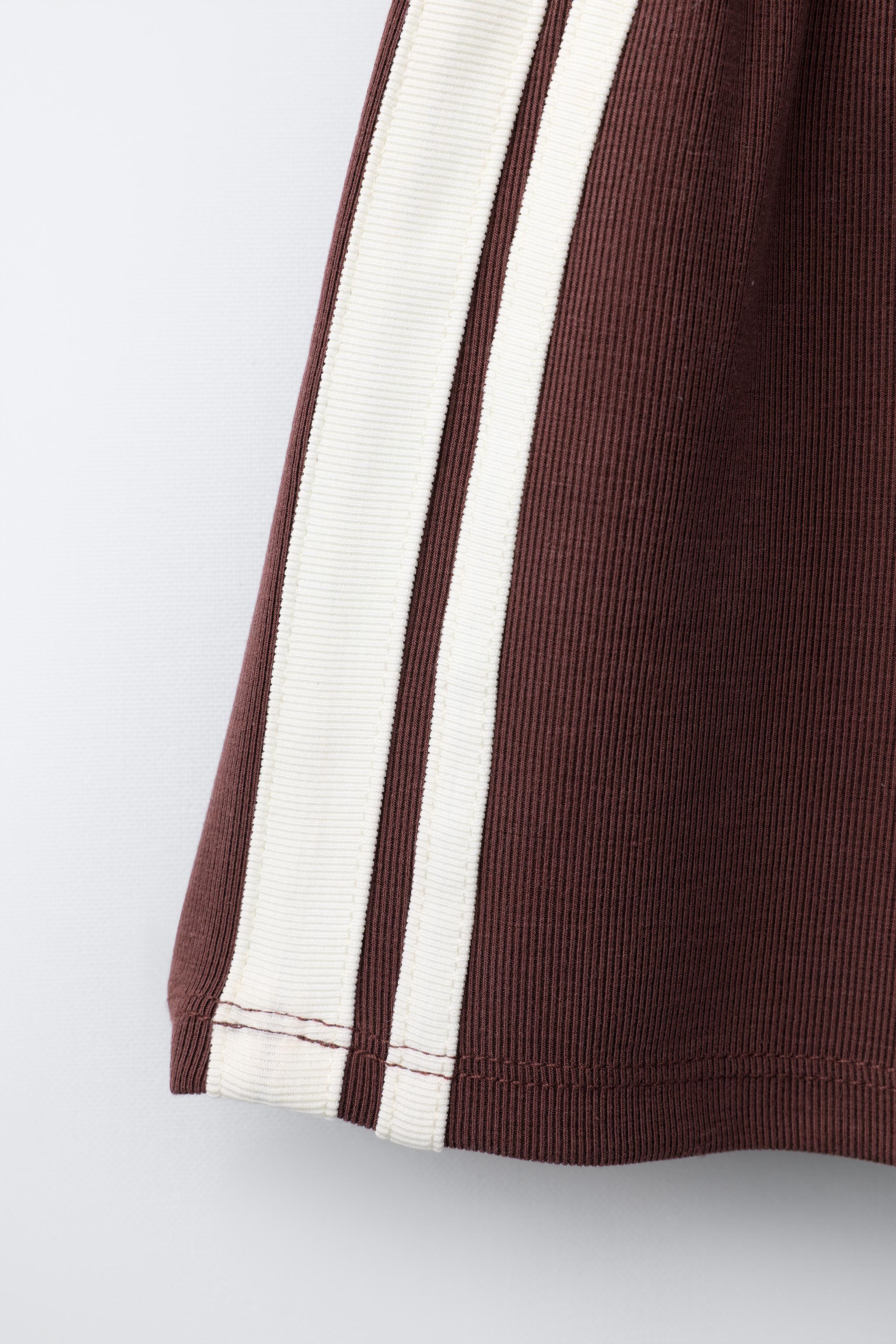 CONTRAST SIDE STRIPE SHORTS