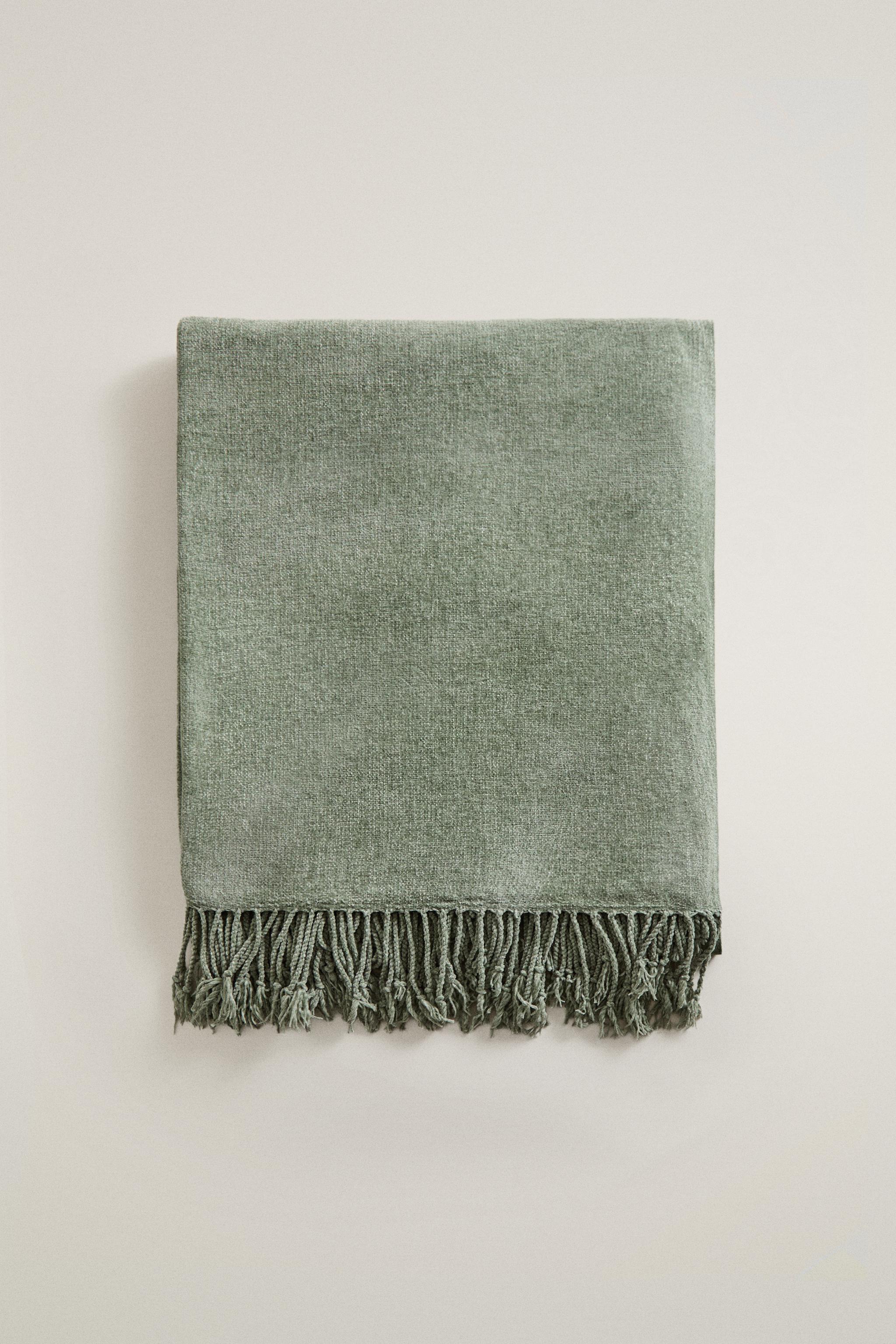 CHENILLE BLANKET