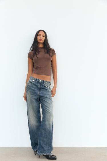 CAMISETA CUELLO SUBIDO - Marrón claro de Zara